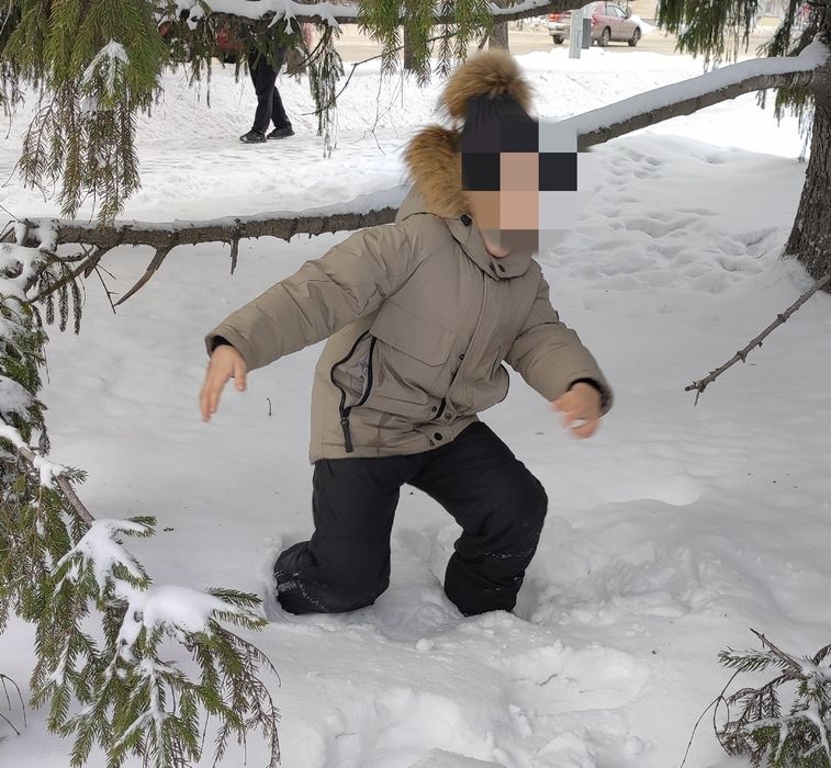 Зимняя куртка на мальчика