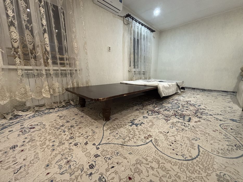 Продается стол 350/110 высота 80