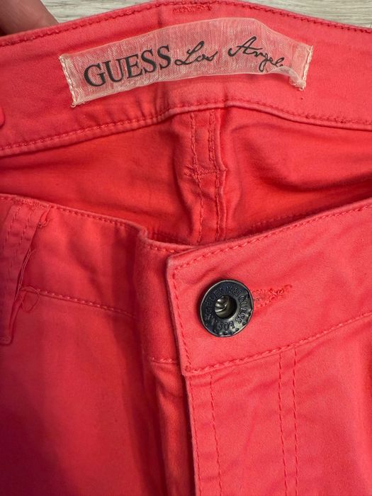 Панталон в коралов цвят Guess