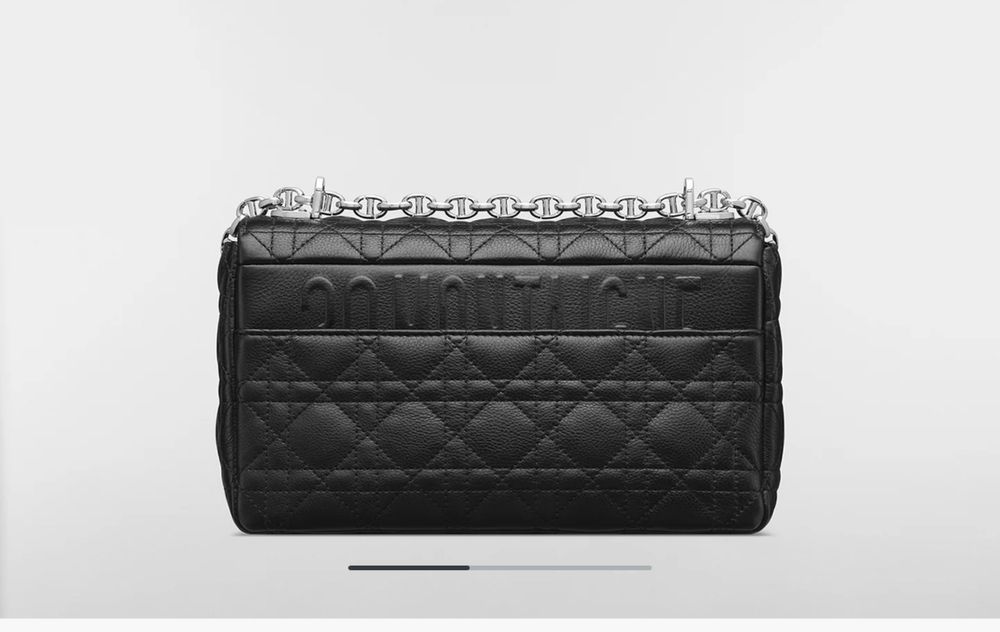 Чанта Dior - нова