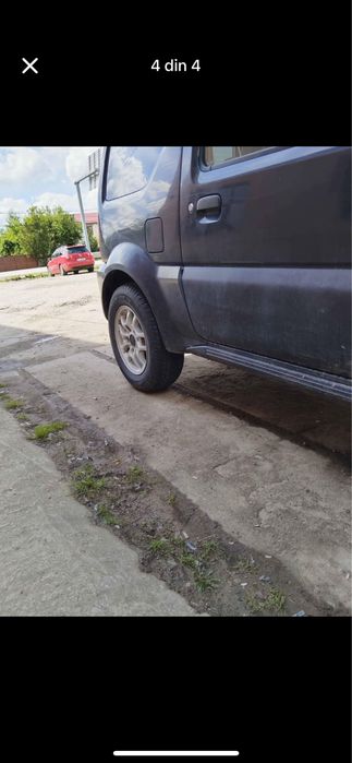 Vand jante cu cauciucuri pt jimny