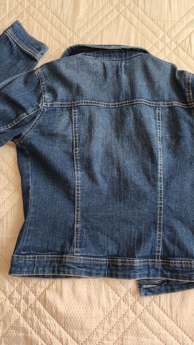 Дамско дънково яке