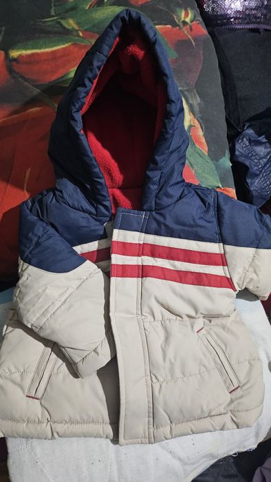 Яке сребристо и ADIDAS