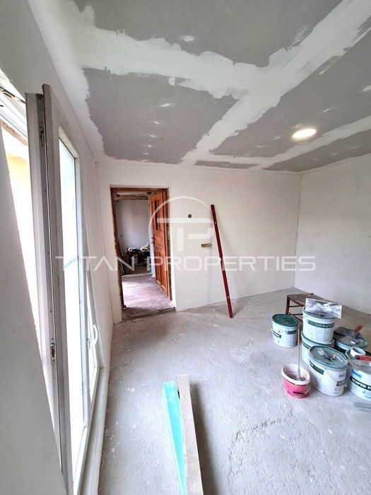 Едноетажна къща в Старосел