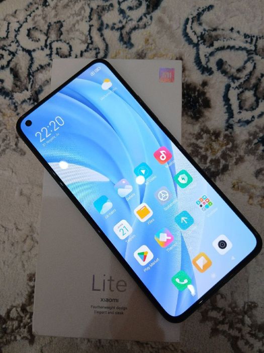 Xiaomi 11 Lite     .Срочно сотлади