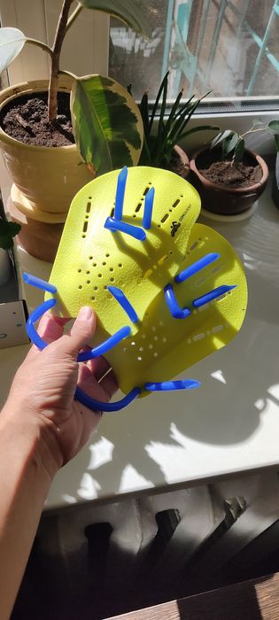 Продам ласты и лопатки