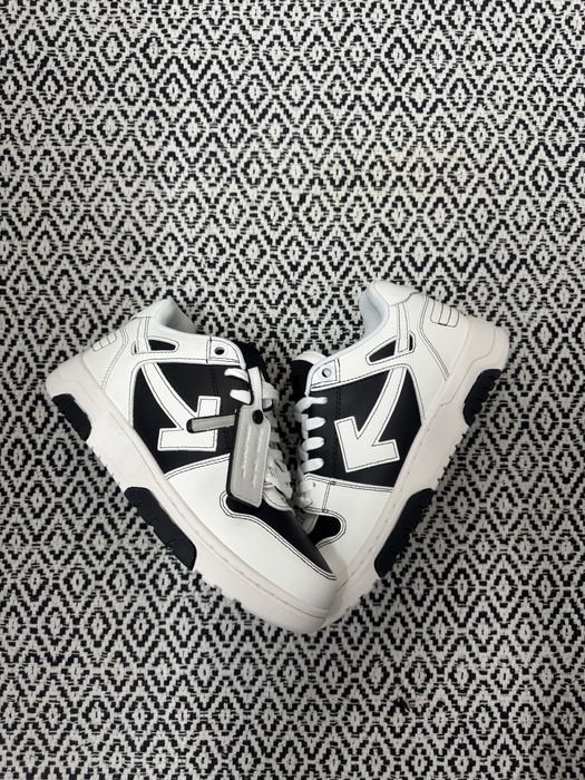 Off-White Out of Office