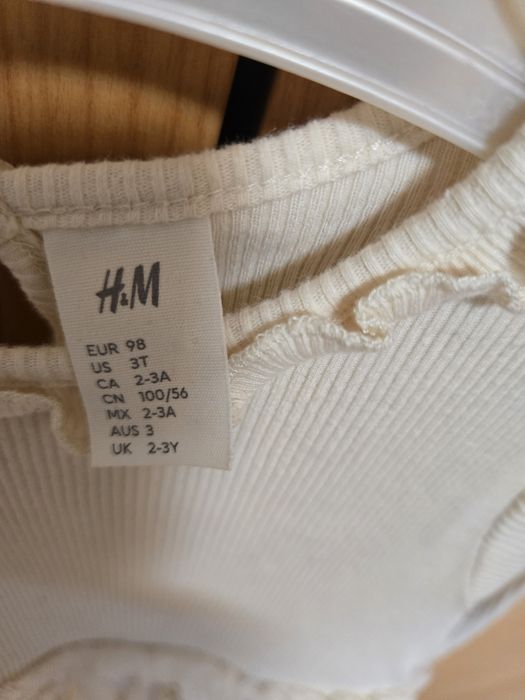 Рокли за момиче размер от 2 до 3 годинки.