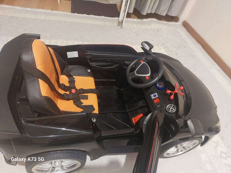 Продам машинка детям