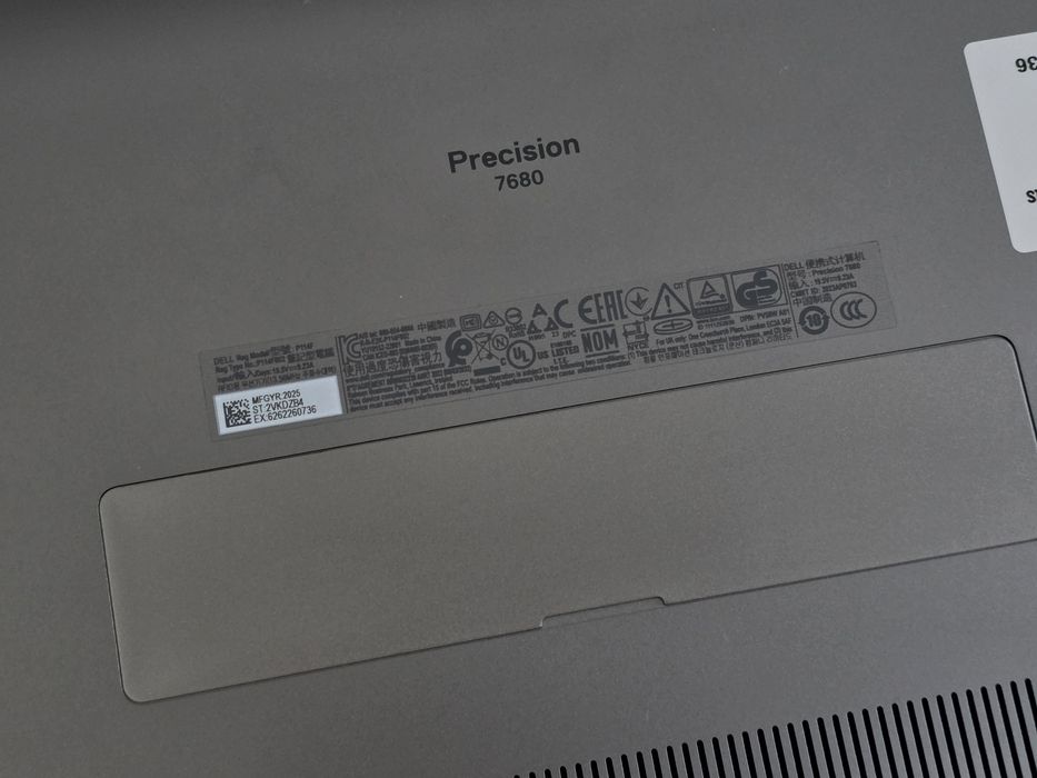 Laptop Dell precision 7680,intel i9 13950 hx, 64 gb ram, ssd 1 tb 4k 16 inch