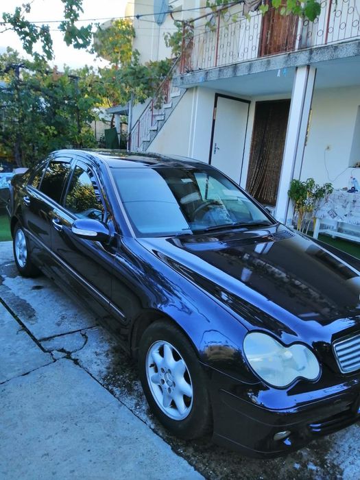 Мерцедес c220 143