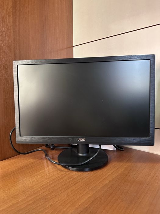 Монитор AOC 19–22” в хорошем состоянии