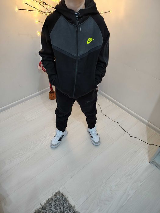 Детски екипи в  Горчица,Черно