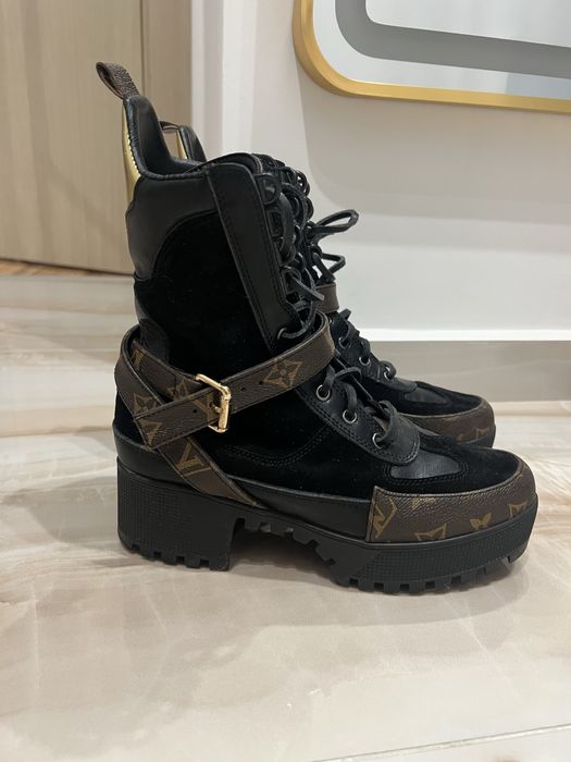 Дамски зимни боти