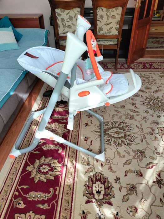 Продам детский стул для кормления babyton