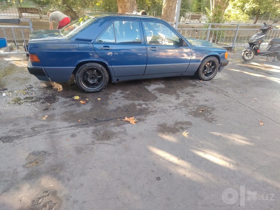 Продам мерседес w190