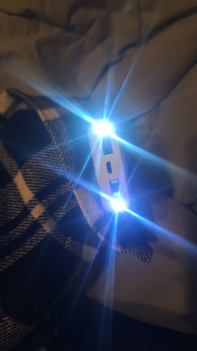 продам повербанк срочно