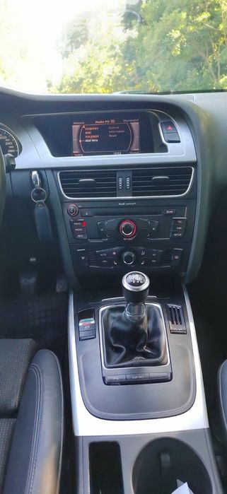 Audi A4 2.0 TDI S-line