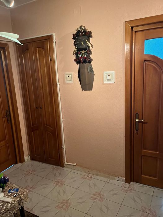 Apartament 3 camere decomandate + Garaj cu beci