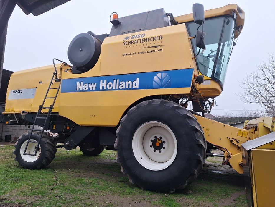 Combina New Holland TC5080