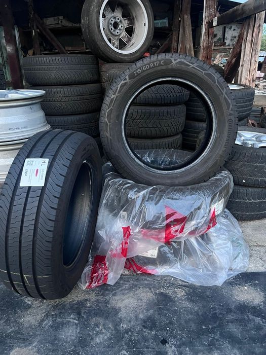 Чисто нови бусови гуми 215/60/17 continental!