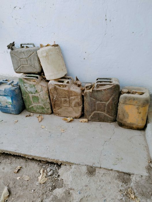 Каннистралар темирдан пластмасса дан