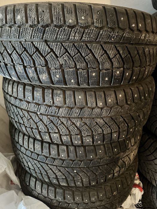 Продам шины зимние