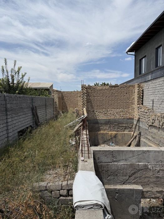 3,5 сотих. Участка сотилади
