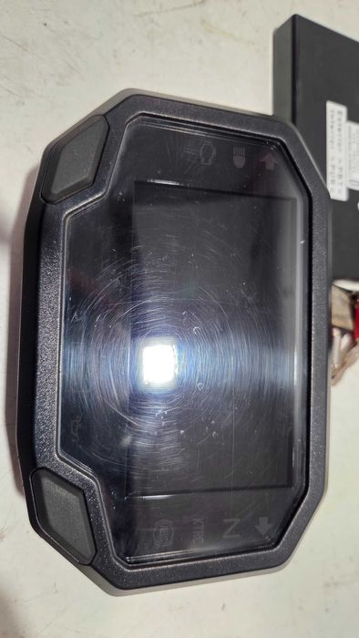 Carene contacte Kawasaki Z650 parbriz inalt Timisoara • OLX.ro