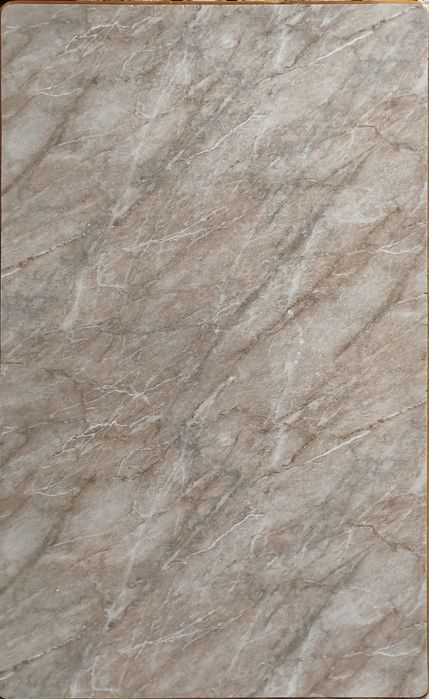 Кухонный стол и стулья