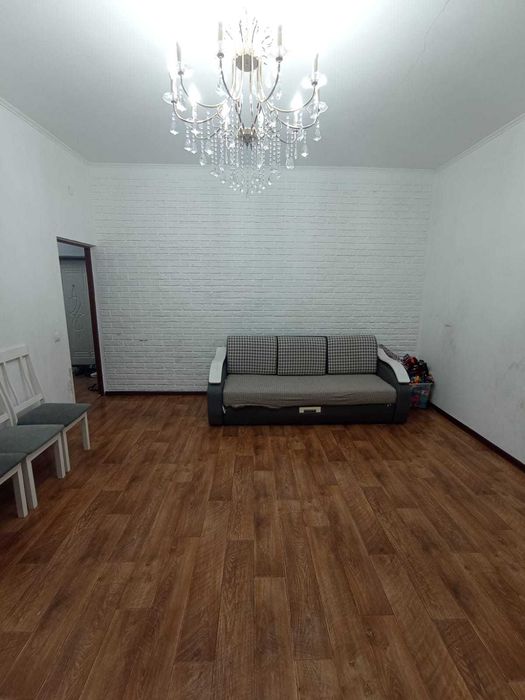 Продам 2 комн. квартиру в Уральске