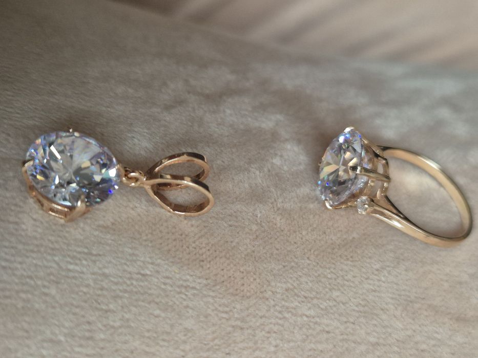 Комплект с голям циркон