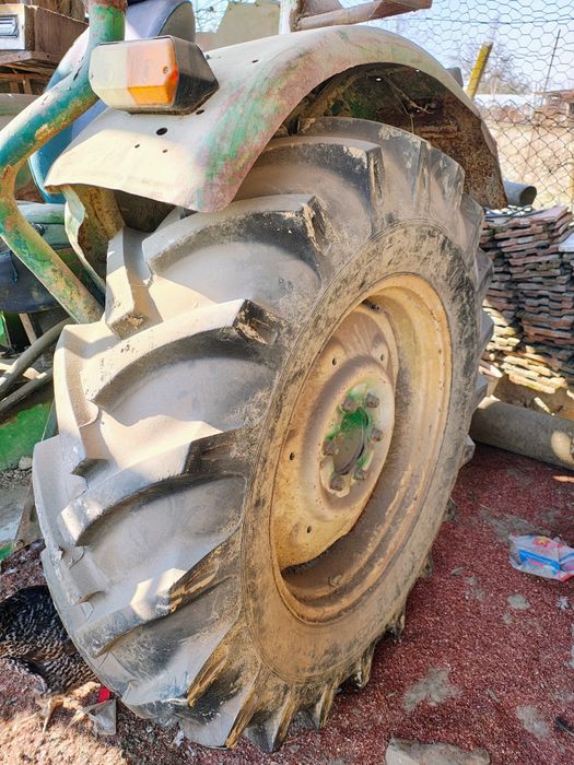 Vând tractor DEUTZ D30S