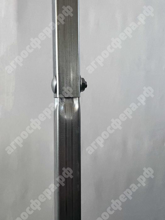 Парник из оцинкованной трубы с пленкой