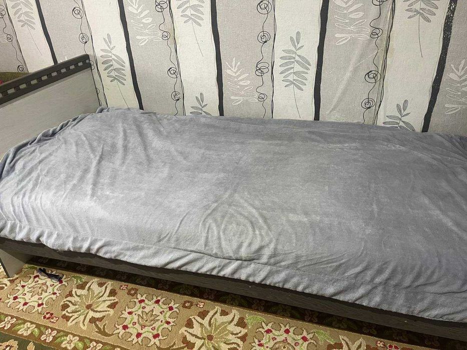 Кровать односпальная