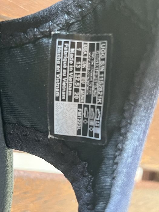 Момичешки сандали UGG
