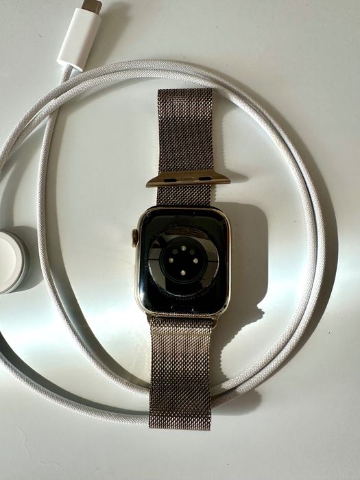 Apple Watch seria 7, 45mm, gold stainless steel
