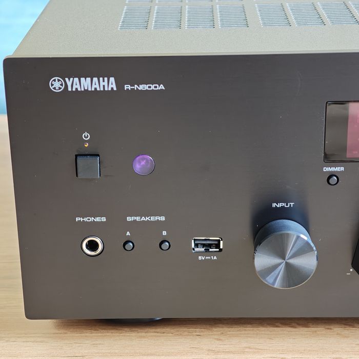 Yamaha R-N600A - Network Stereo Receiver