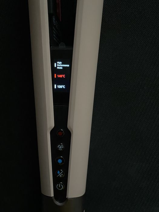 Aparat de îndreptat parul cu aer cald 2-in-1