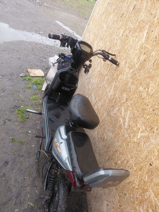 Продам электросамокат