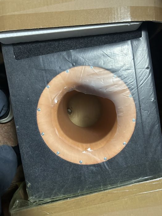 Продам саббуфер pride s12