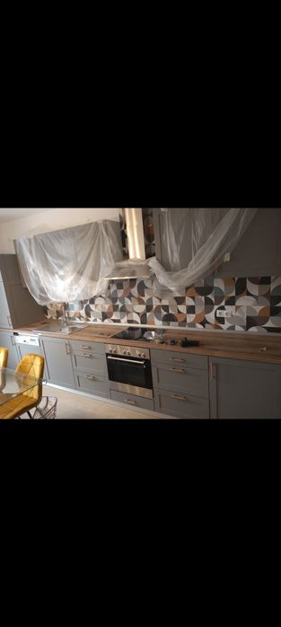 Persoana fizica ofer servicii de montaj mobilier și plase de țânțari