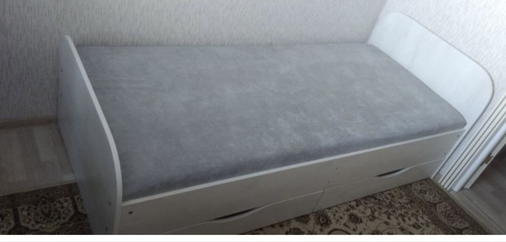 Односпальная кровать