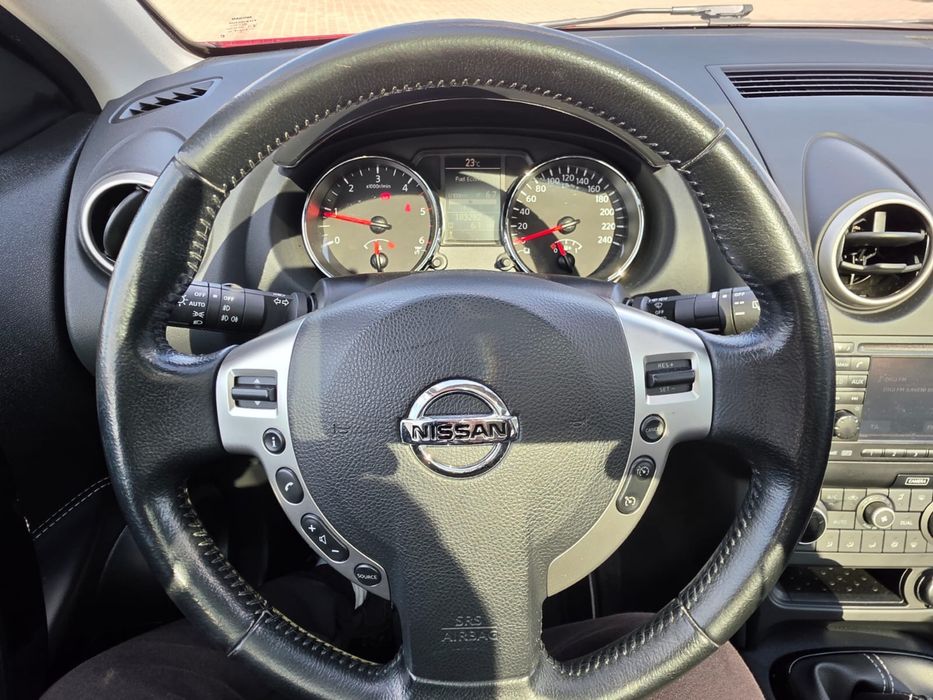 Nissan Qashqai/ 2013/ camere 360/ panoramic/ 183000km/ 1.6 dci/ xenon
