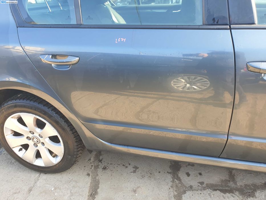 Usa Usi Portiera Portiere Dreapta Spate Dezechipata Skoda Superb 2 Hatchback Berlina 2008 - 2015 Culoare LF7Y [K4533]