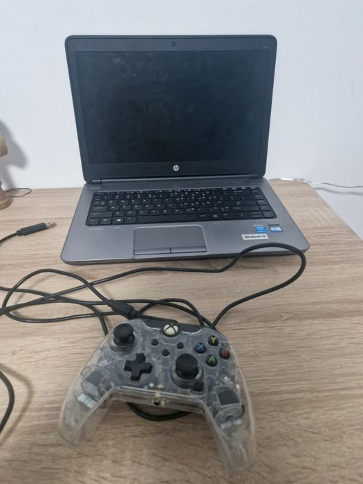 Laptop chromebook cu un defect