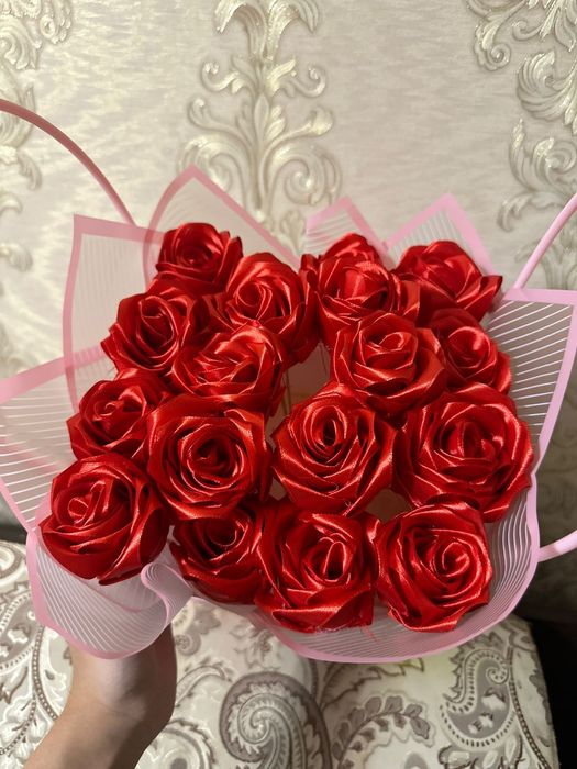 Букет из атласной ленты