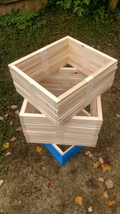 Кутии за отводки,Преносно сандъче за пчели и рамки.Работно сандъче