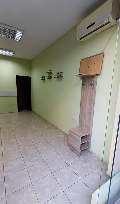 Дава се под наем Офис в Пловдив, Южен - 30 кв.м за 255 € - Снимка #4