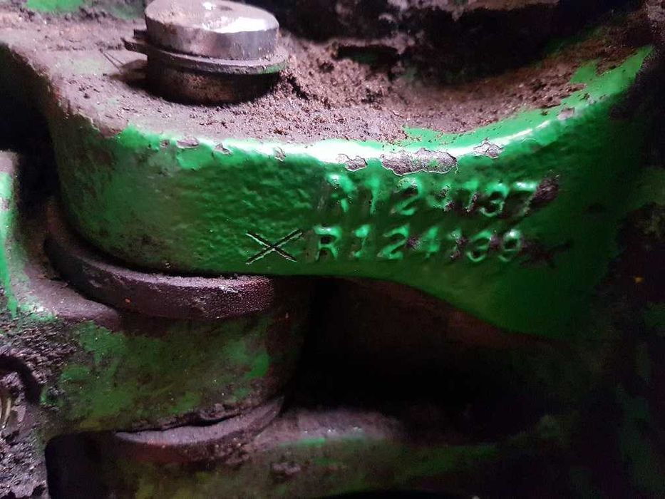 axe punti dezmembrari John Deere , Deutz , New Holland , Fiat , Case